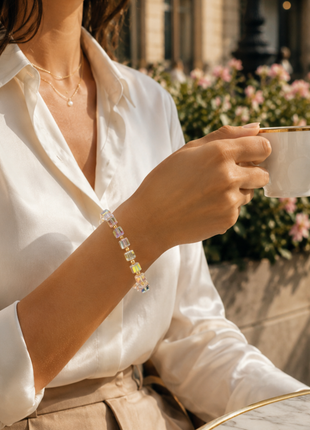 Champagne Aurora Crystal Cube Beaded Bracelet – Gold Accent Stretch Bracelet for Women