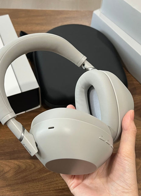 Bluetooth headphones