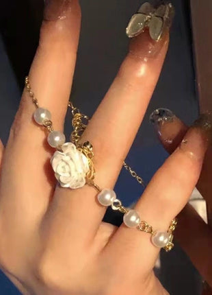 costume jewelry bracelet