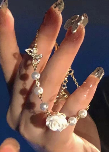 costume jewelry bracelet