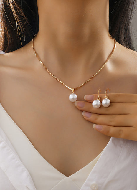 Pearl imitation jewelry set
