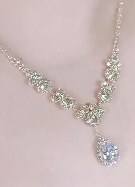 Super sparkly zircon necklace